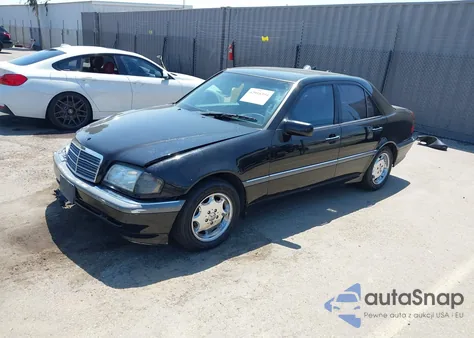 2000 Mercedes-Benz C 230 Kompressor из США, поврежденный, VIN WDBHA24G7YA828019